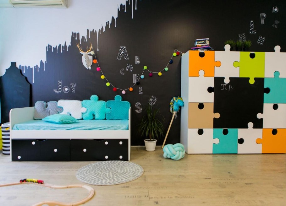 Стол пазл из дерева