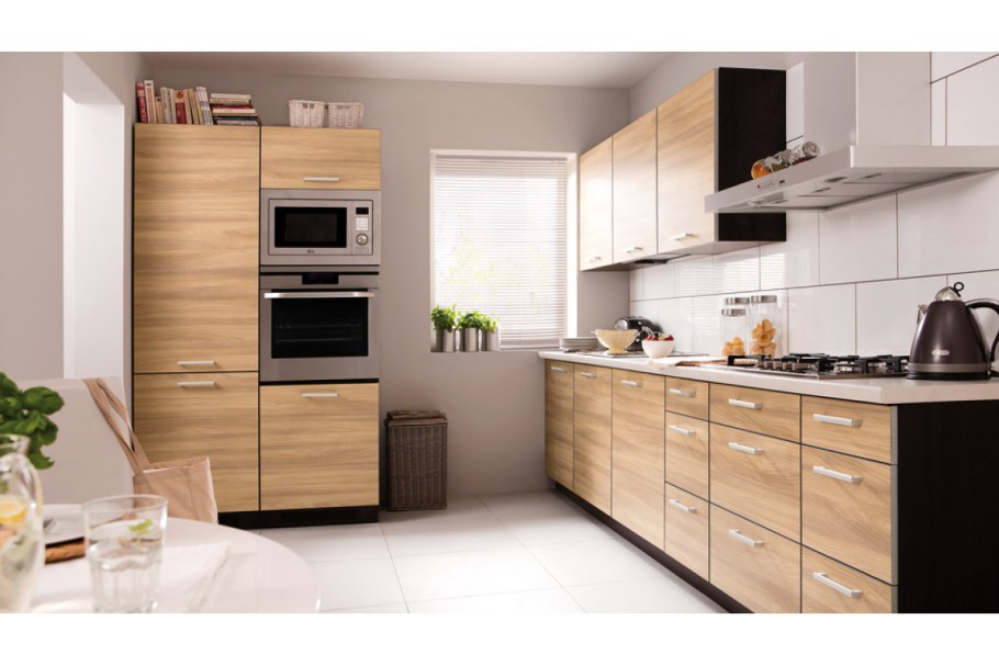 Кухня с фасадами Эггер под дерево