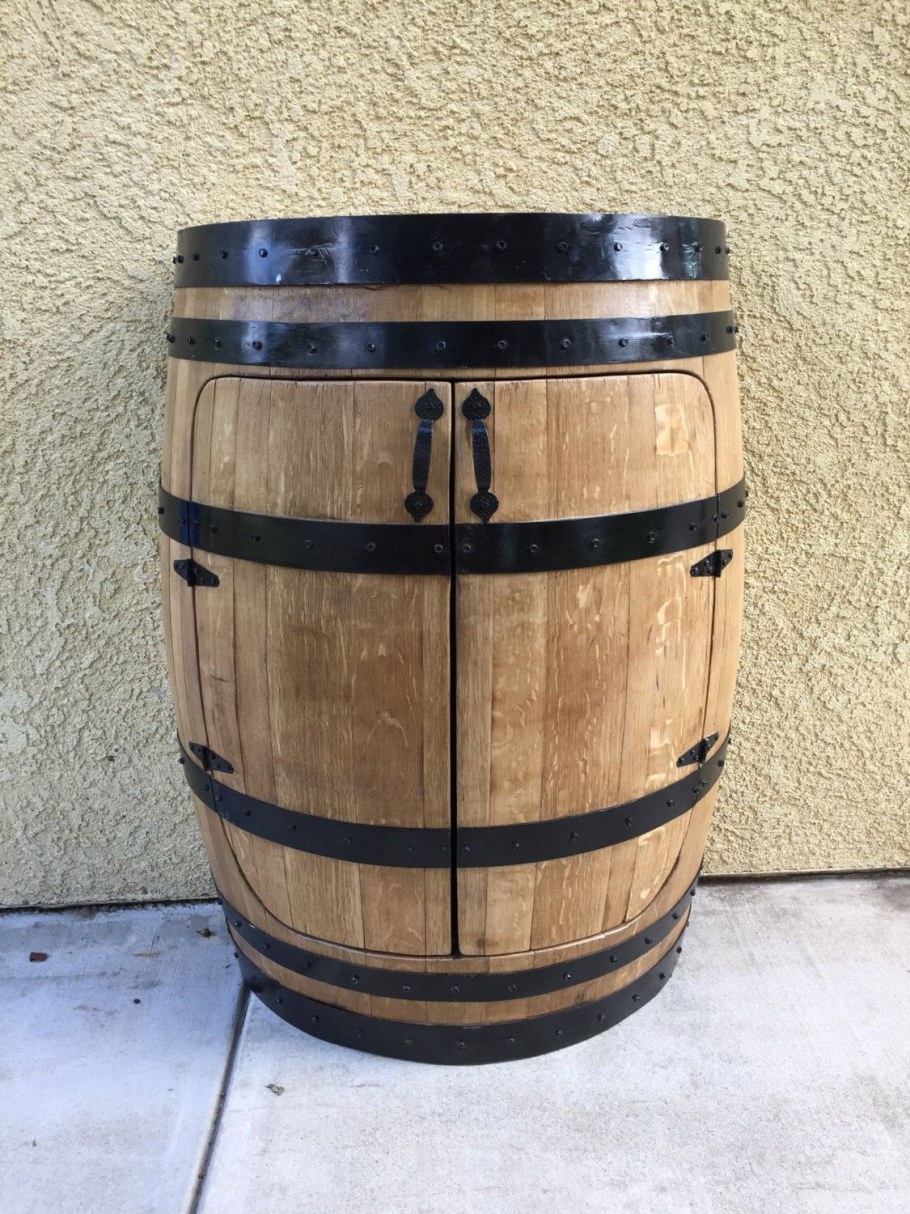 Мини бар из бочки