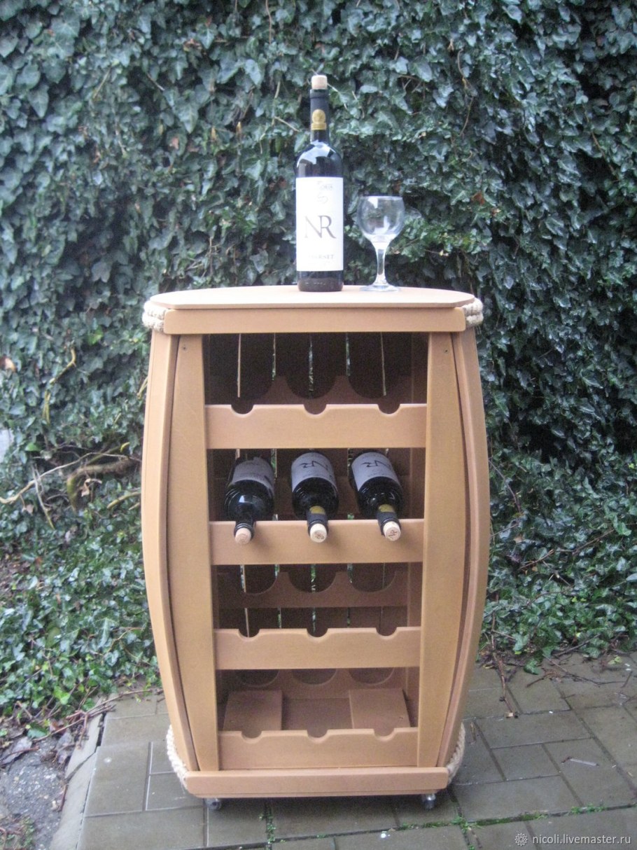 Шкафчик из бочки