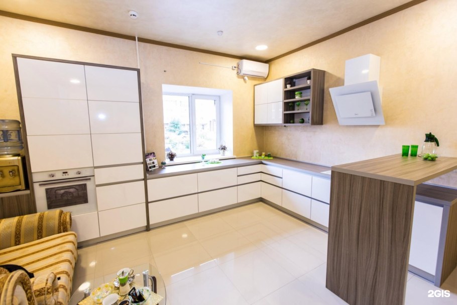 Стол Кантри Корнер