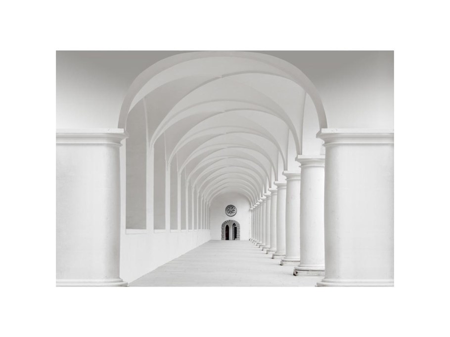 Интерьер длинной прихожей