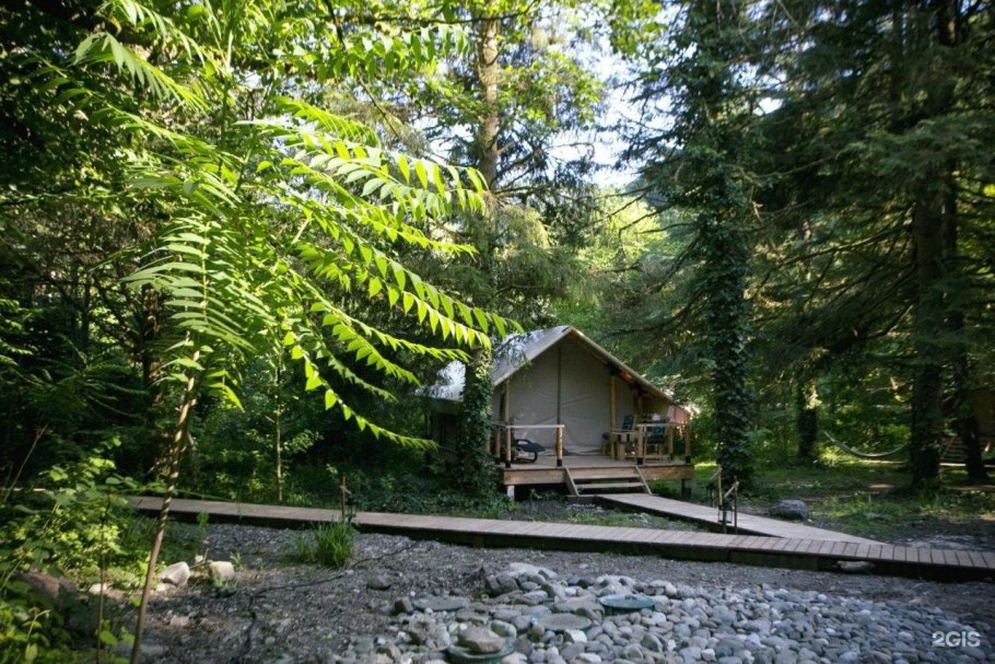 Глэмпинг в глэмпинг