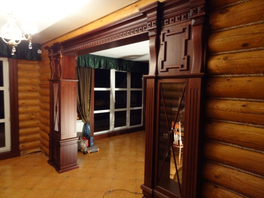 Арка в деревянном доме