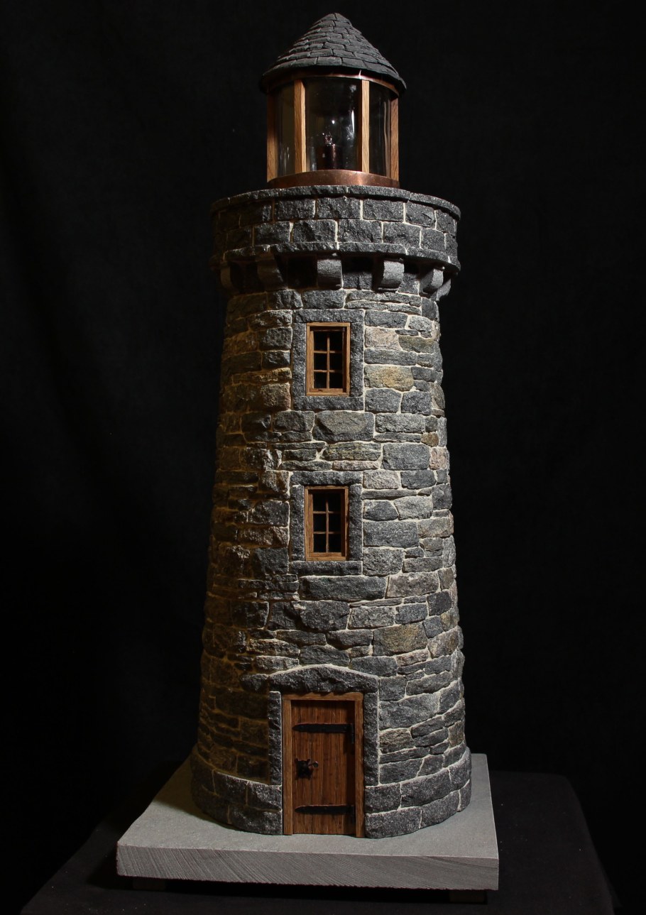 Маяк скульптура