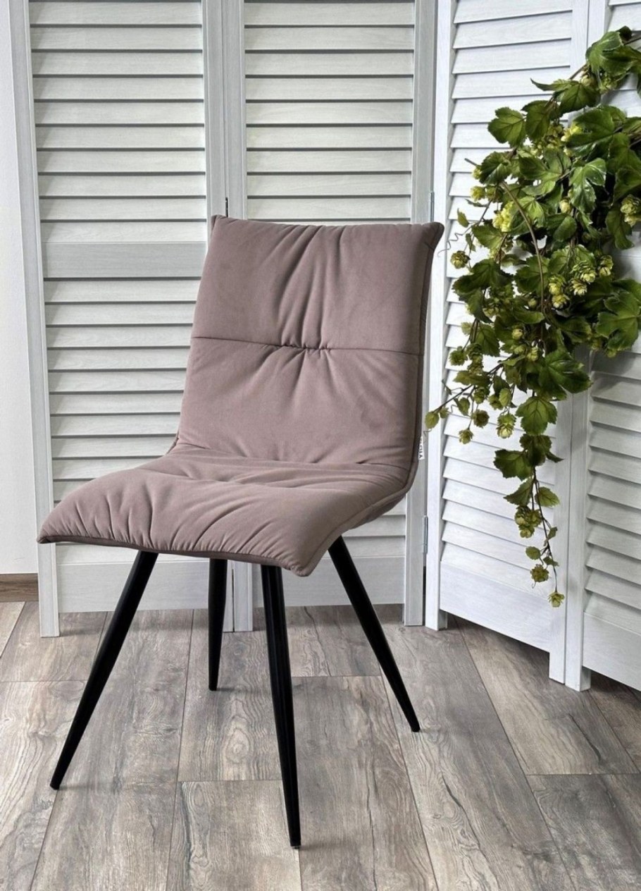 Починил стул