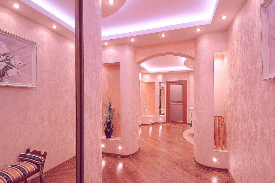 Венецианская штукатурка в коридоре