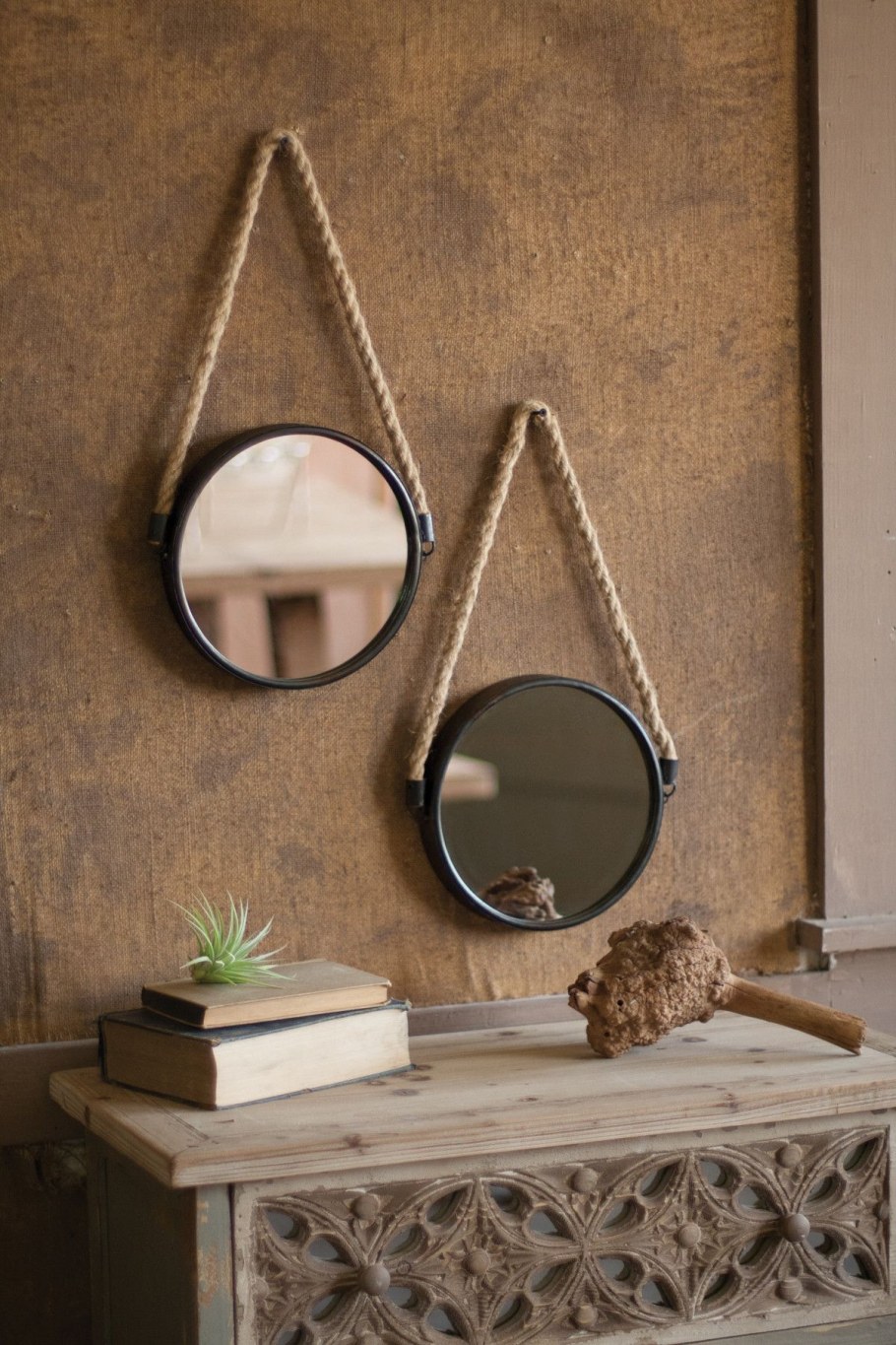 Зеркало круглое с бечевкой