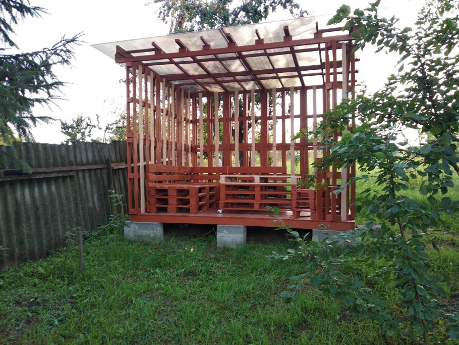 Мебель для беседки из палетт