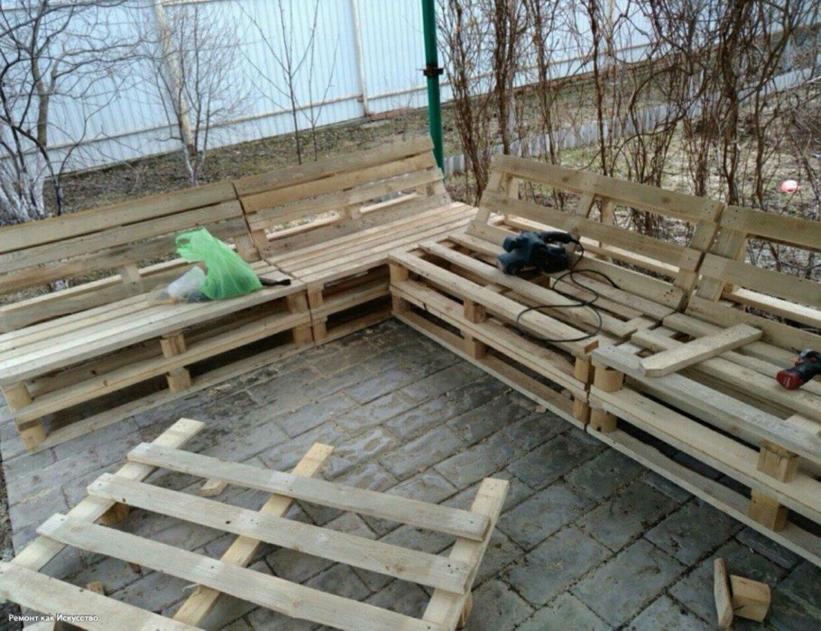 Беседка из поддонов