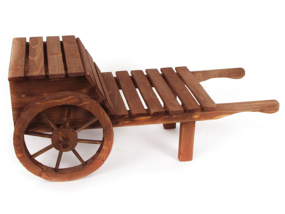 Телега с болтами