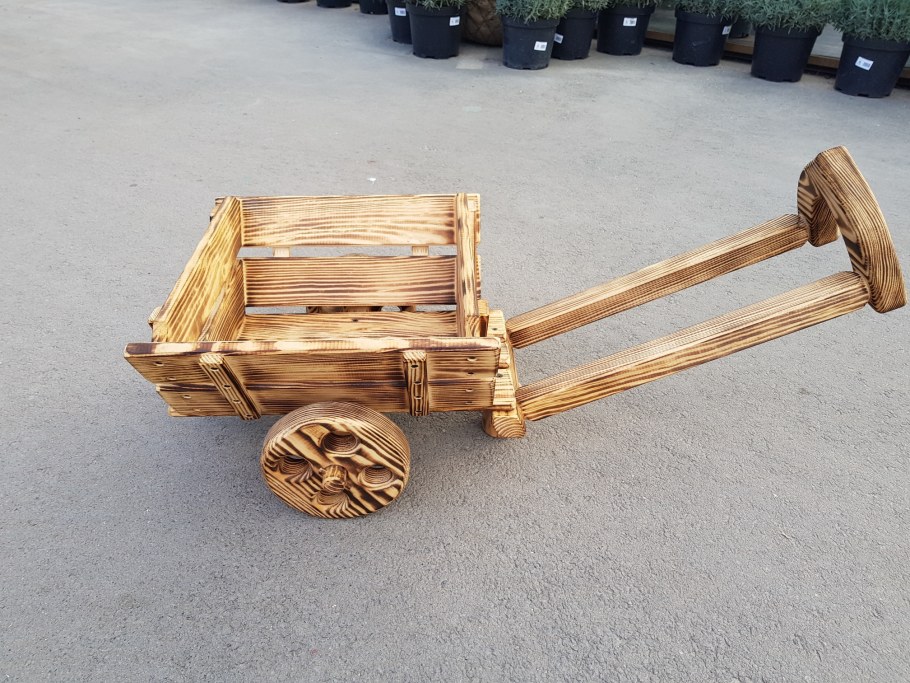 Тачка деревянная