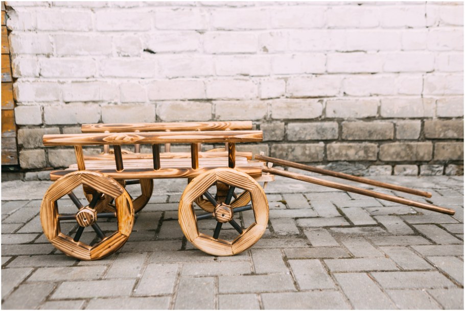 Деревянная повозка