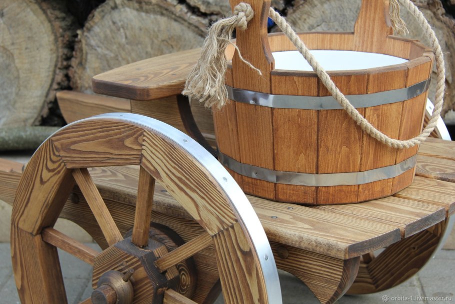 Телега декоративная