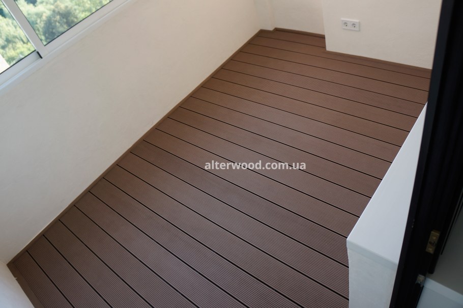 Террасная доска на балконе