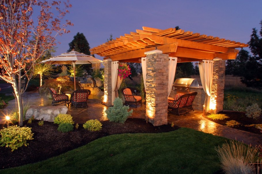 Освещение перголы