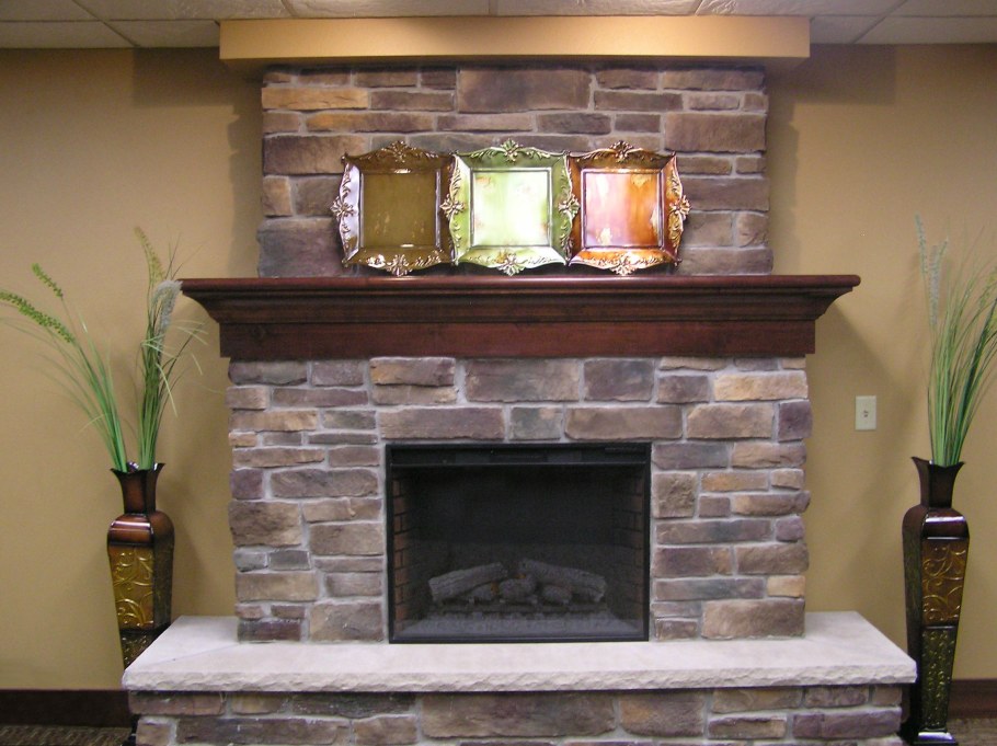 Каминные полки из камня