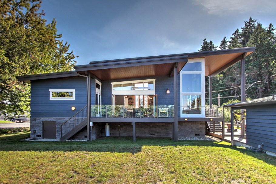 Дом в стиле Модерн с односкатной крышей