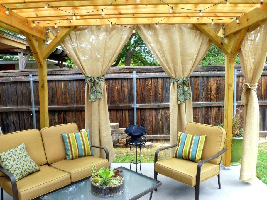 Уличные шторы