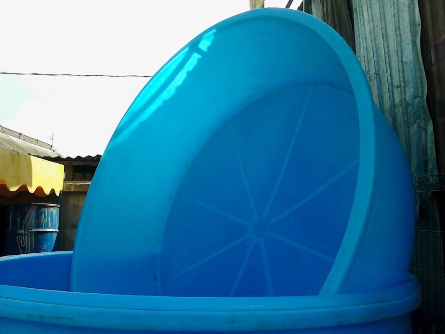 Емкость для бассейна