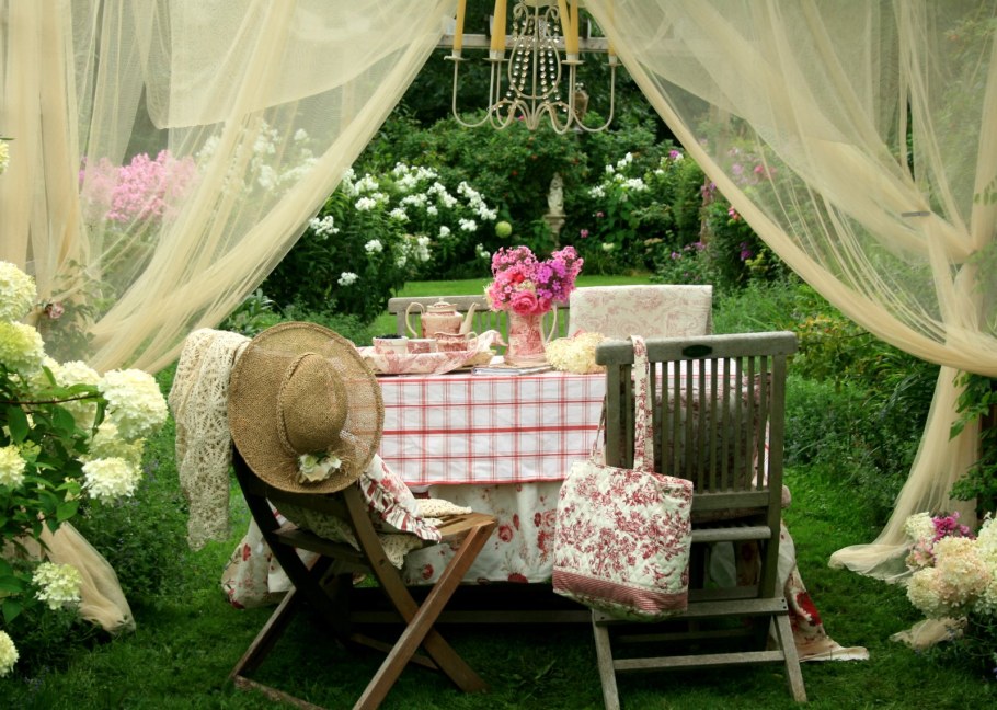 Беседка в стиле Прованс