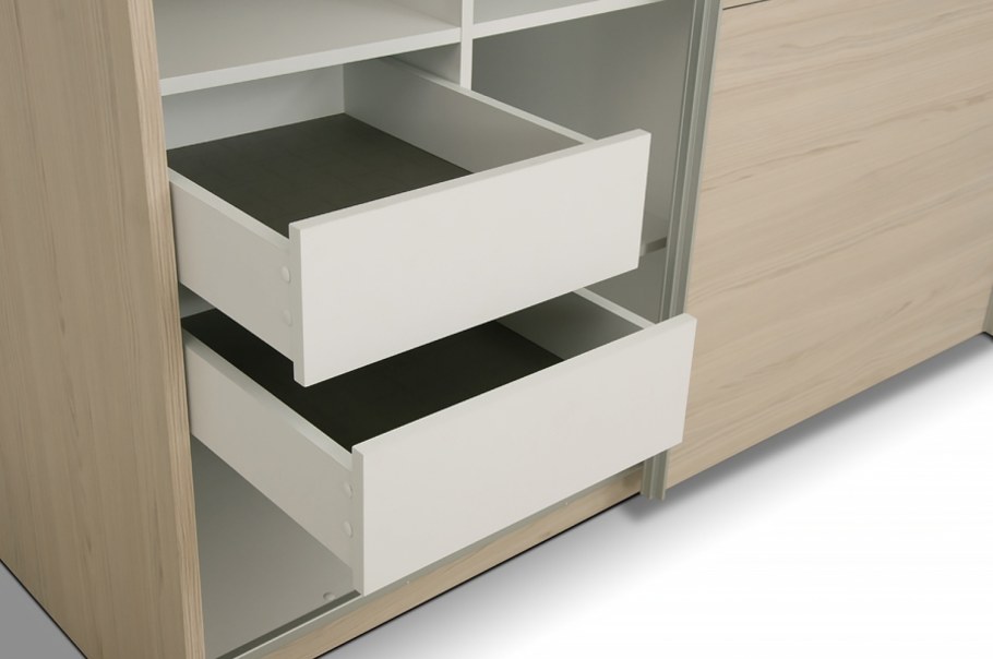 Шкаф с выдвижными ящиками