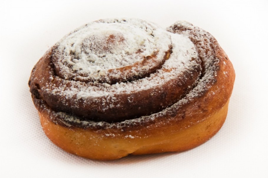 Ванильная булочка с корицей