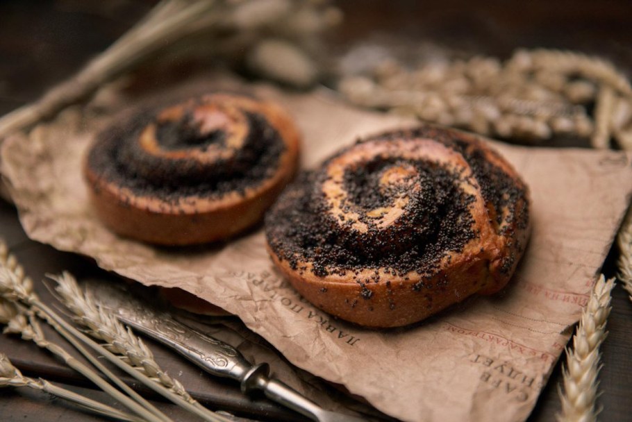 Маковые булочки