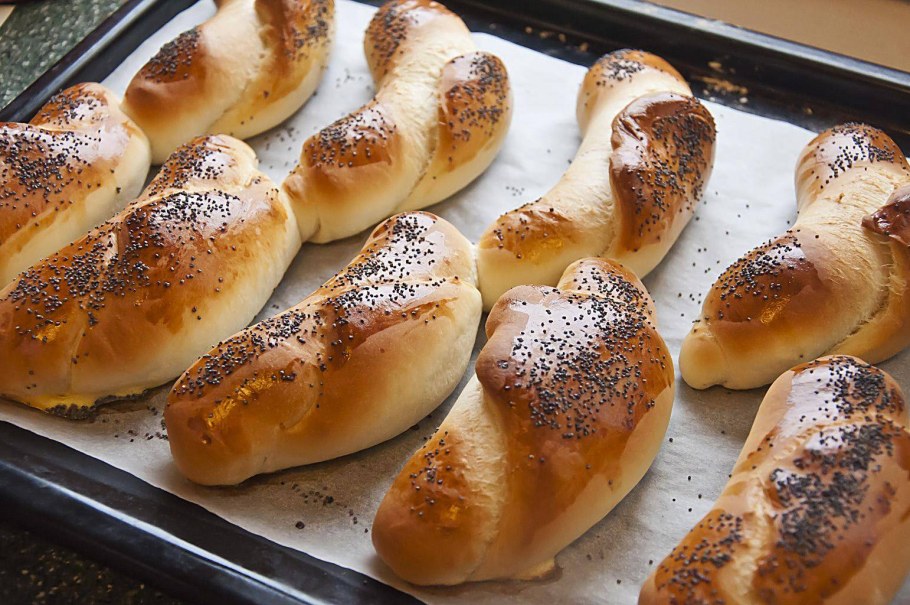 Домашняя выпечка из дрожжевого теста