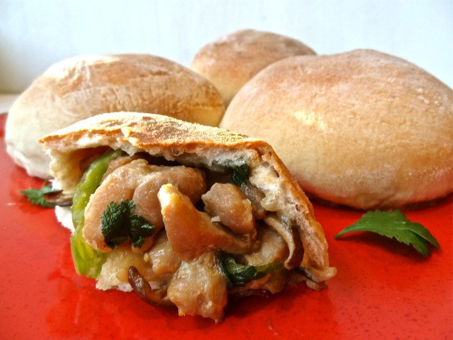 Булочки с грибами