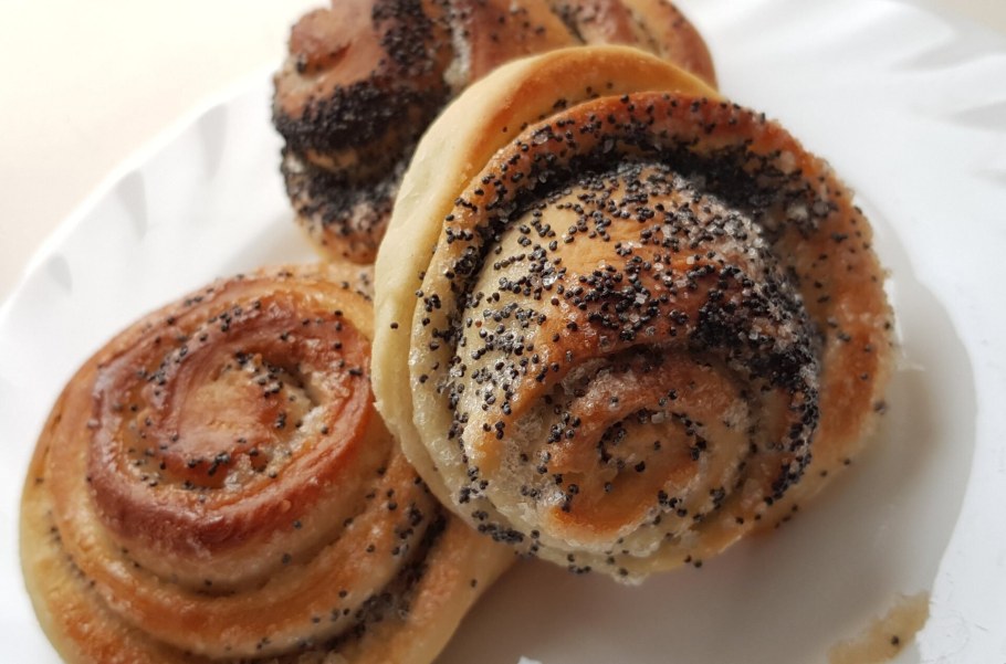 Маковка булочка