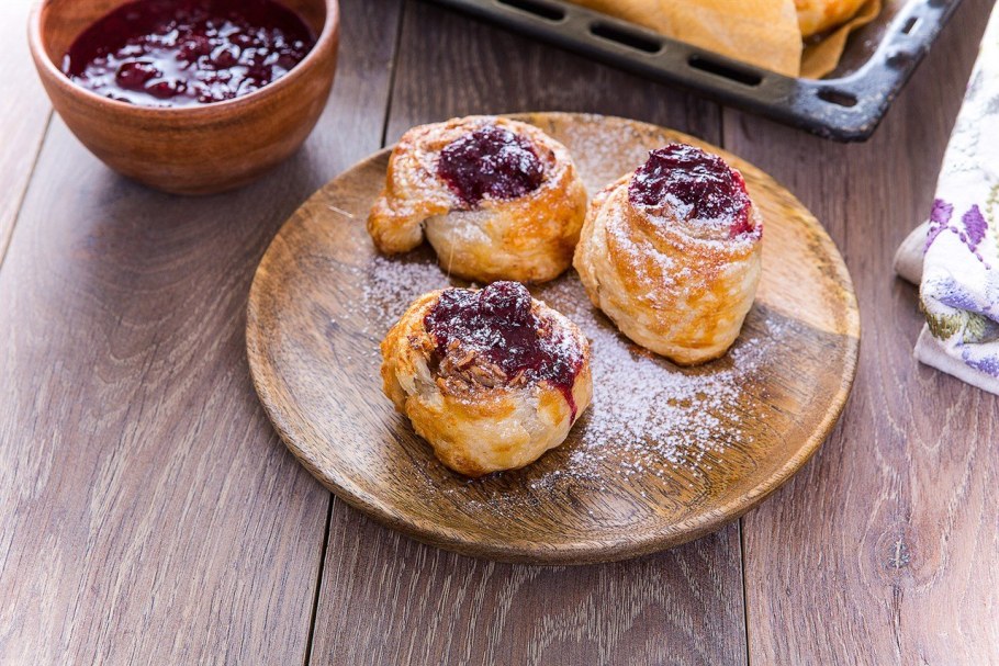 Булочки с вареньем