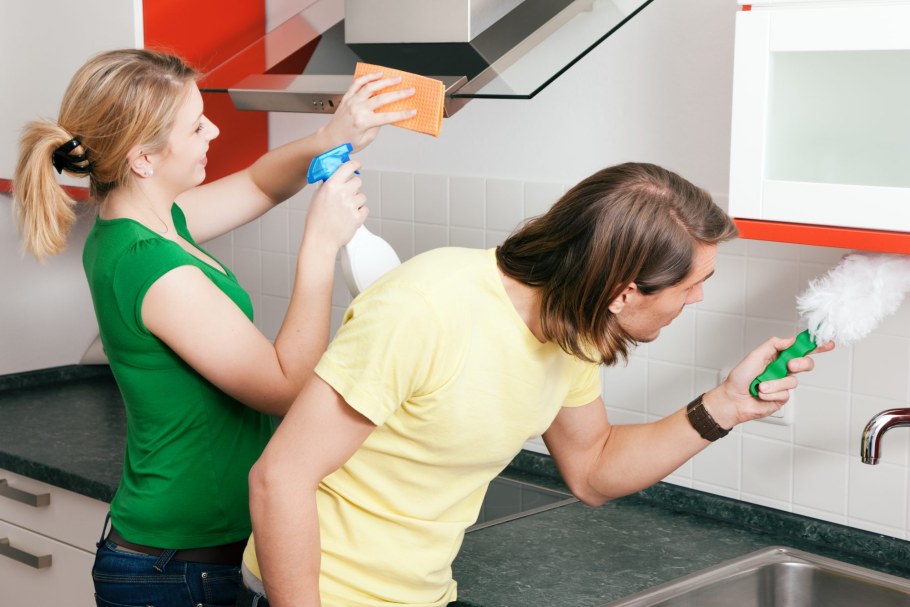 Помыть кухонный гарнитур