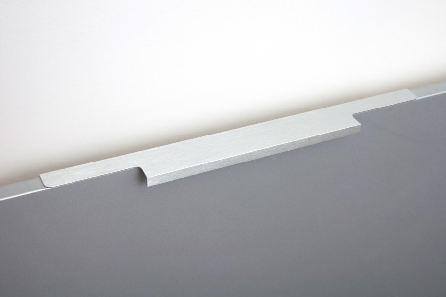 Торцевая ручка ray rt109