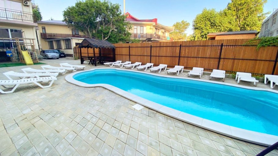 Уличный бассейн с подогревом