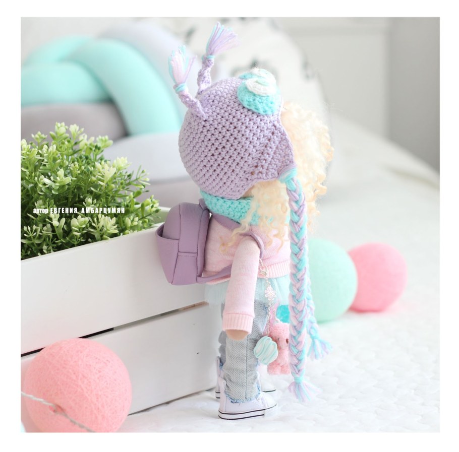 Коричневое платье для текстильной куклы