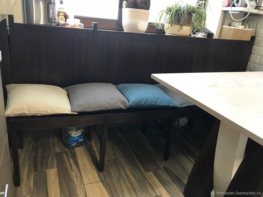 Кухонный уголок со спальным местом