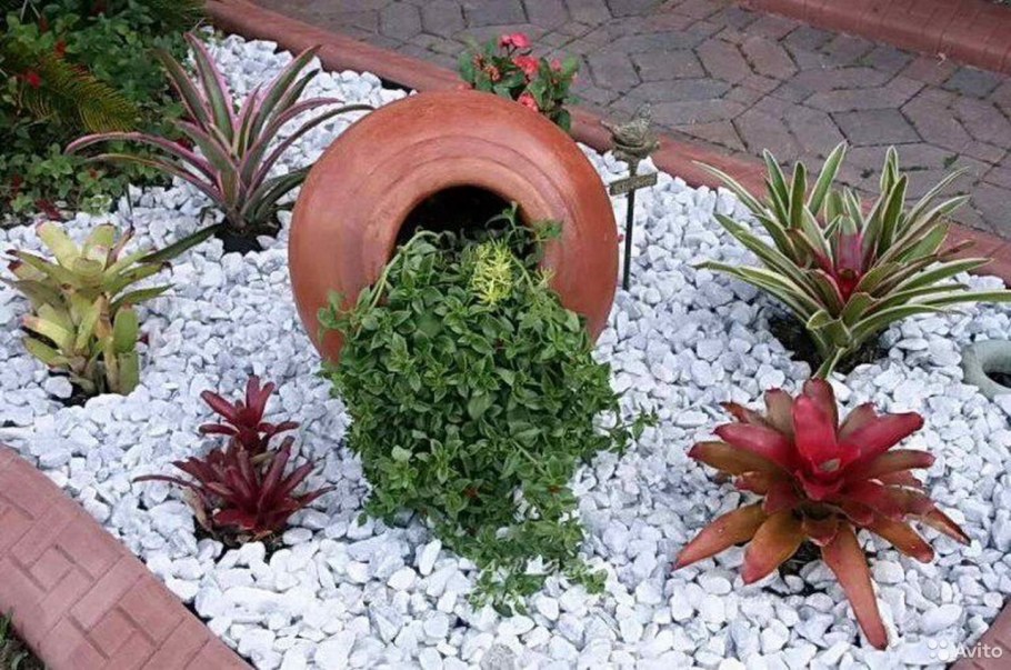 Декоративная галька для клумб