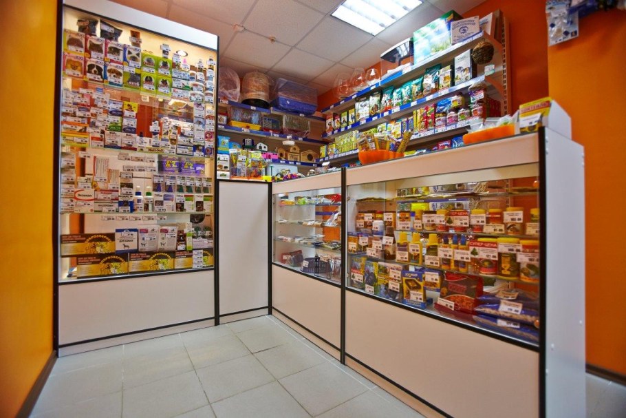 Прилавок зоомагазина