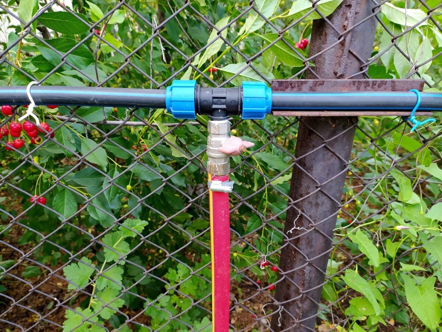 Колодец для полива на участке