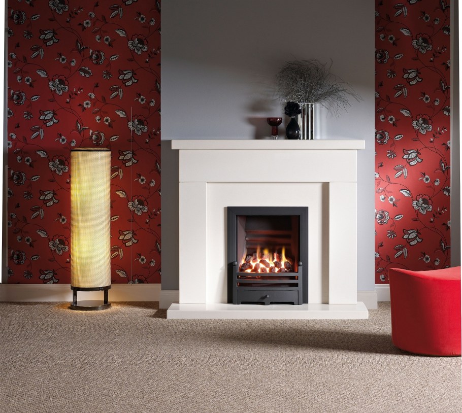 Каминная зона в гостиной в классическом стиле