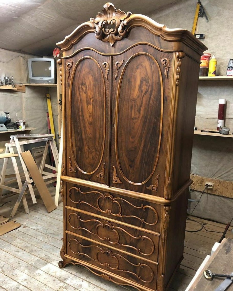 Старая мебель