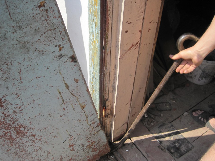 Демонтаж дверного проема