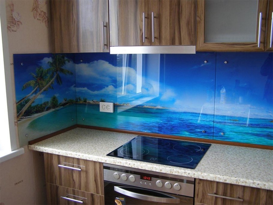 Стеклянный фартук для кухни