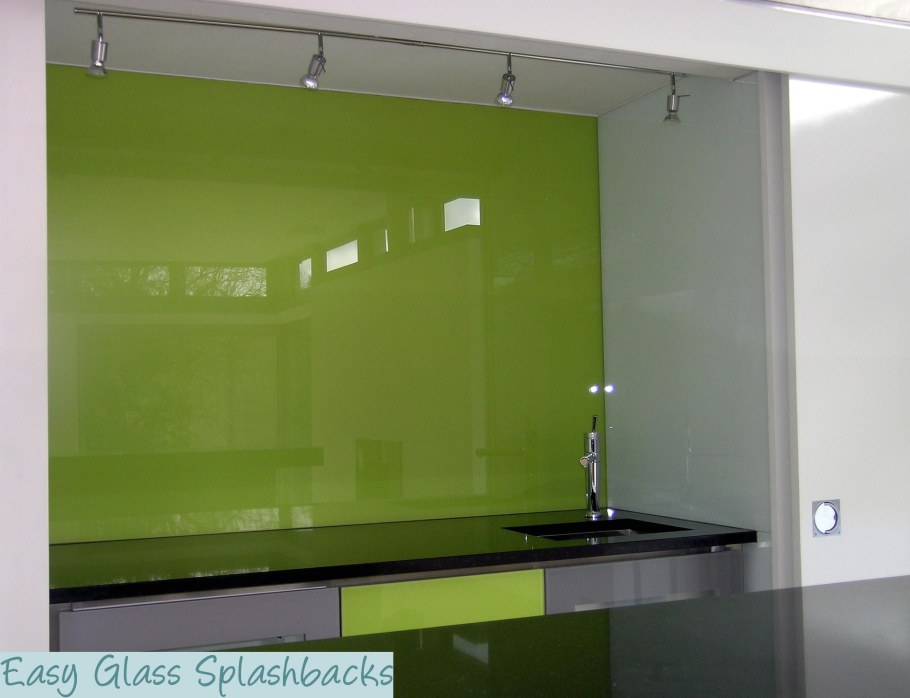 Lacobel - крашенное стекло кухни