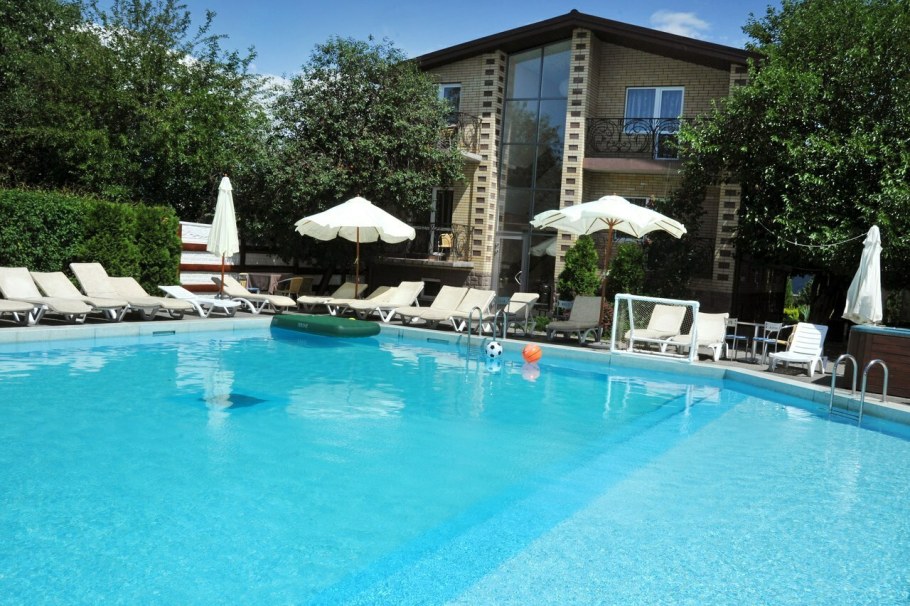 Маликон Таганрог бассейн