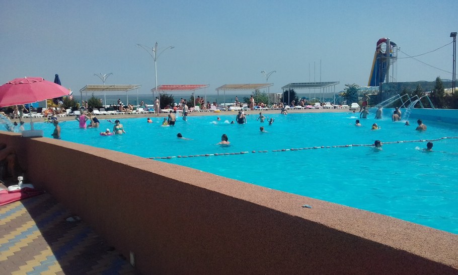 Охта-парк Санкт-Петербург открытый бассейн