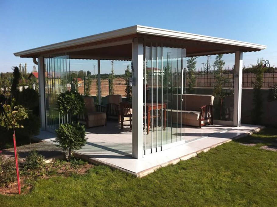 Безрамное остекление беседок «на 5 звезд»