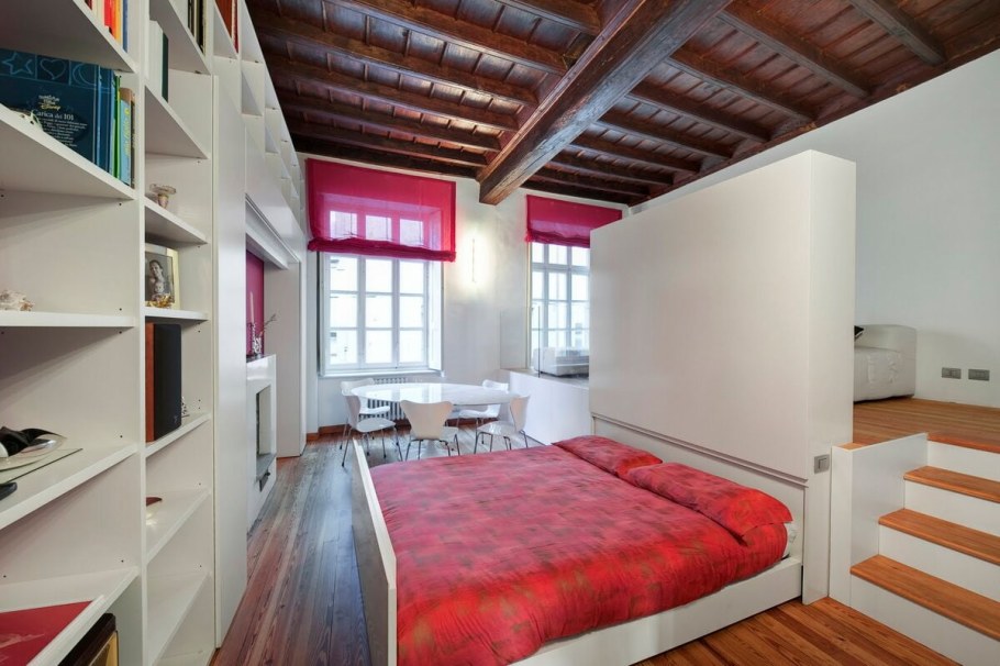 Выдвижные кровати в спальне