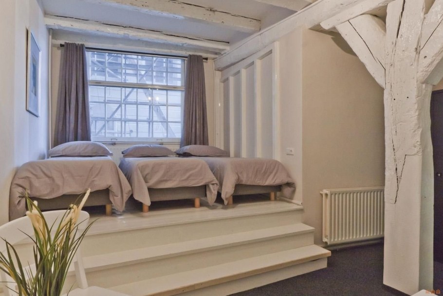 Подиум для кровати в квартире